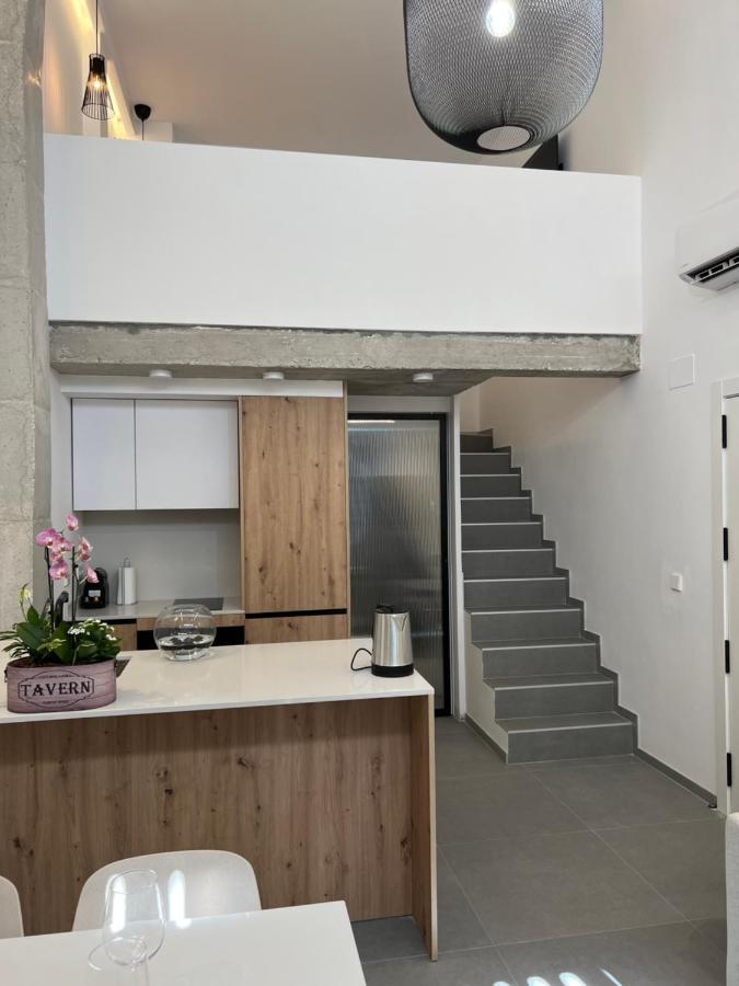 Conserva, 25 B1 * Valence